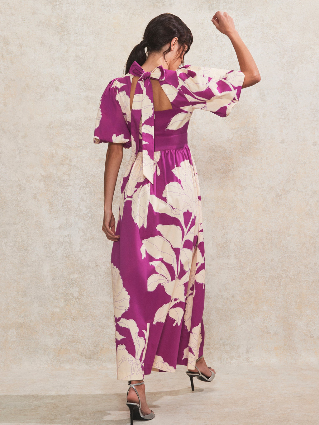 Seraphina Magenta Floral-Print Gathered-Sleeve Dress