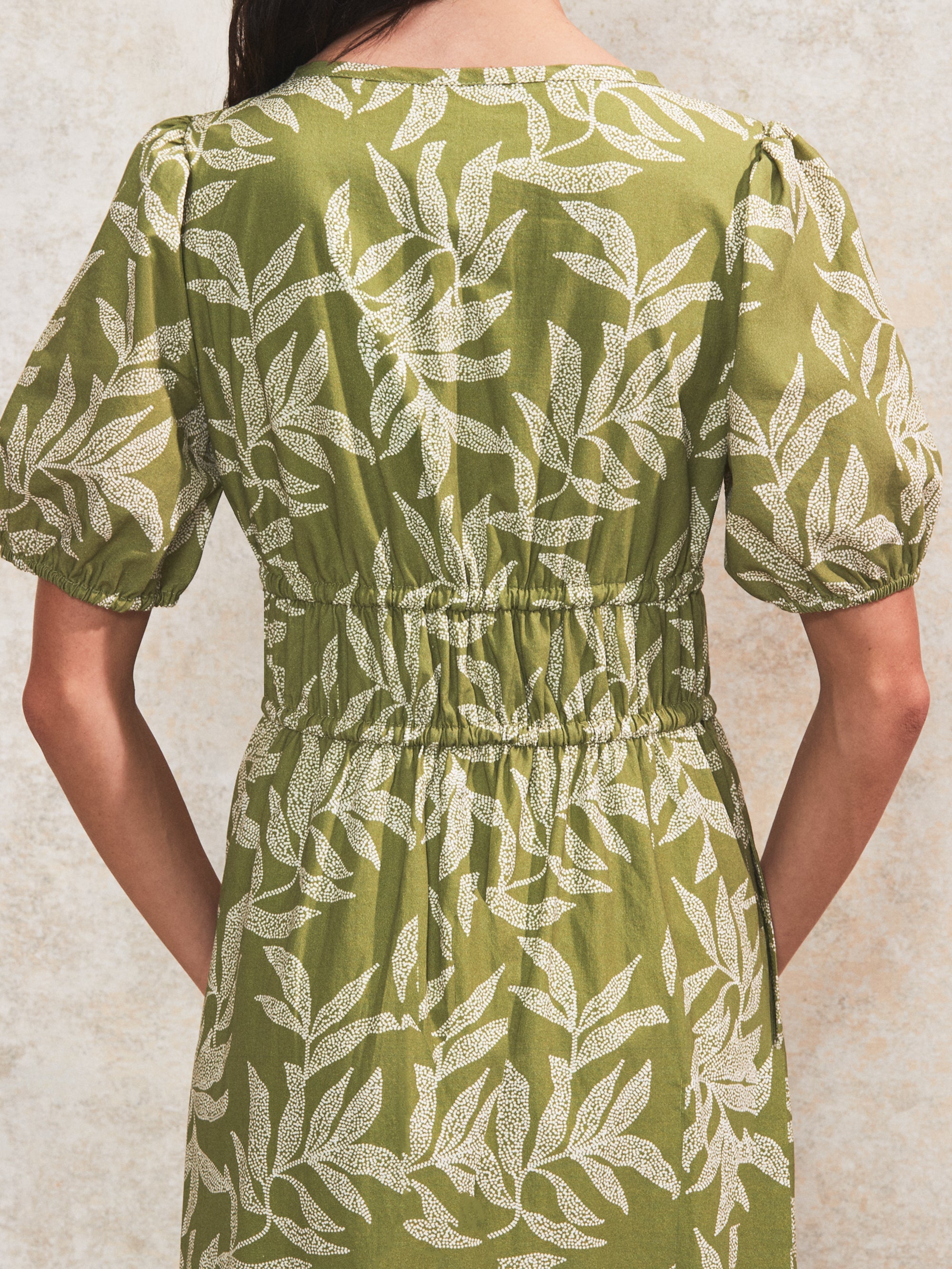 Green Leaf-Print Tie-Detail Cotton Dress